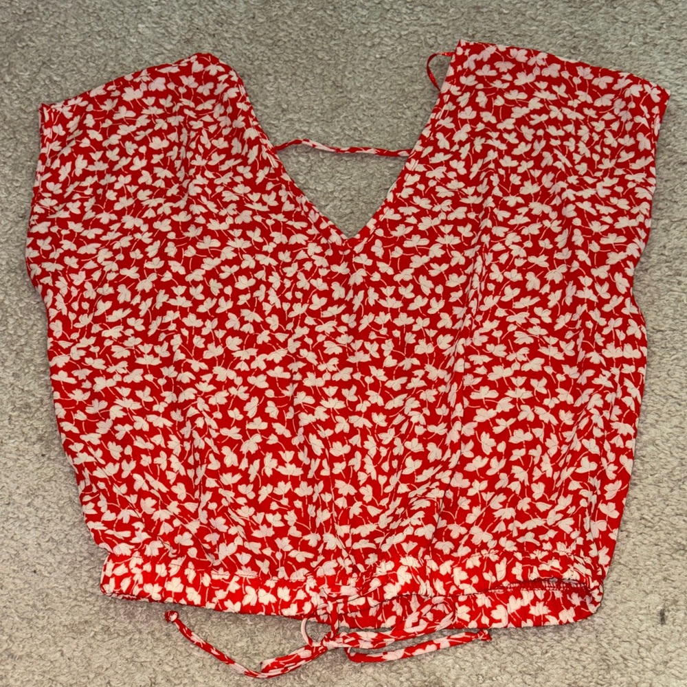 Sienna Sky Red and White Floral V-Neck cap sleeve blouse